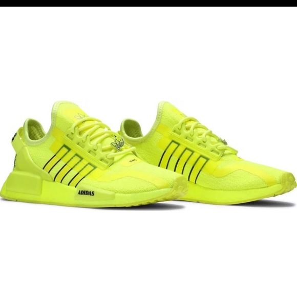 adidas Other - NMD R1 V2